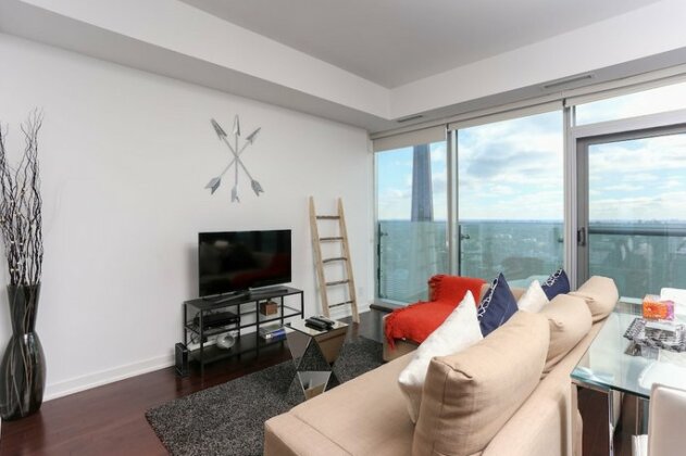 Platinum Suites - Breathtaking CN Tower View - Photo2