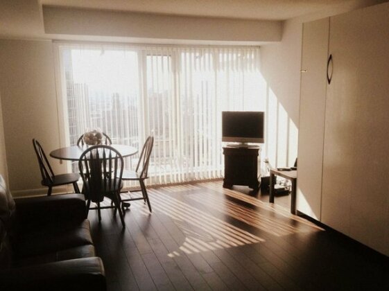 Premium Suites Furnished Apartments - Yonge/Dundas - Photo3
