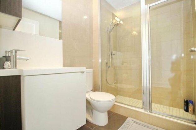 Presidential 1Br+1Wr Apartment with Balcony Toronto Entertainment District Downtown - Photo5