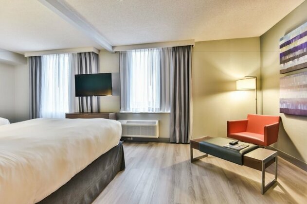 Radisson Suites Hotel Toronto Airport - Photo5
