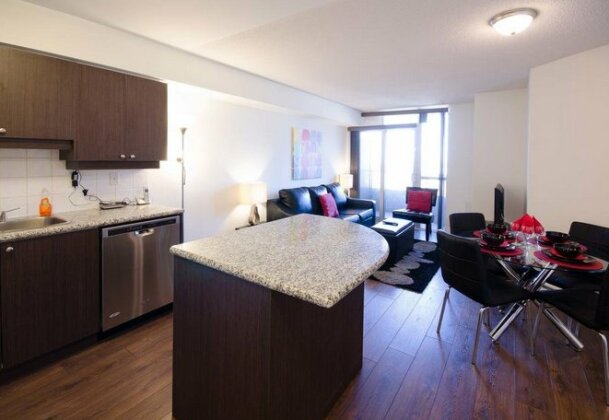 Royal Stays Furnished Apartments - North York - Photo5