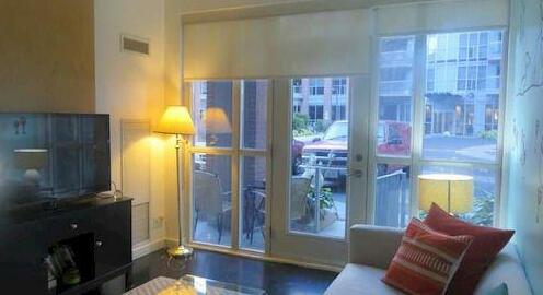Super Awesome King West Furnished Suite - Photo4
