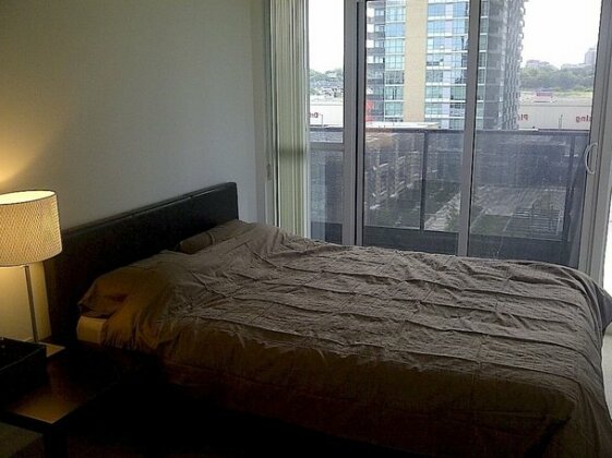 Toronto Suite Rentals - Park Place - Photo4