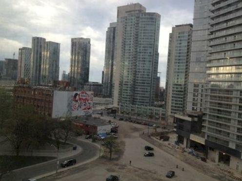 Toronto Suite Rentals - Soho - Photo5