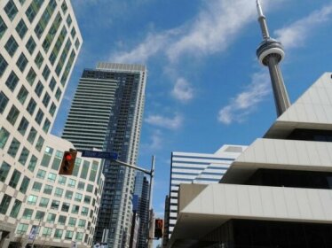 Toronto Vacation Home Rentals - CN Tower & Lake View Condo