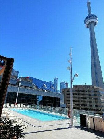 Upscale Suite at CN Tower Metro Convention & Rogers Centre