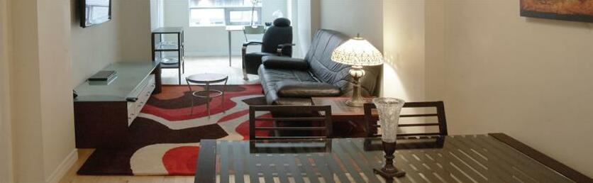 Yonge Suites Furnished Apartments - Photo2