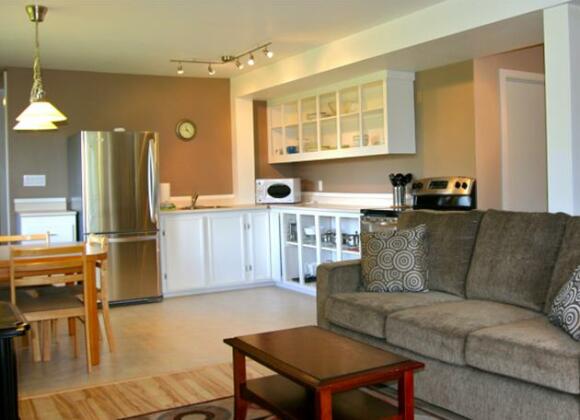 The Swaying Cedars Vacation Suite - Photo3
