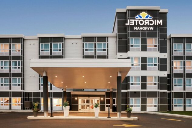 Microtel Inn & Suites by Wyndham Val-d Or - Photo3