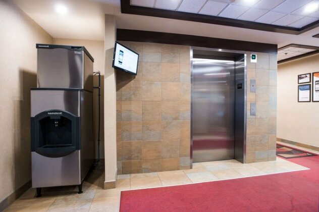 Quality Inn & Suites Val D'Or - Photo3