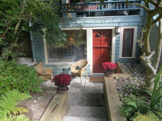 A Suite at Kitsilano Cottage - Photo2