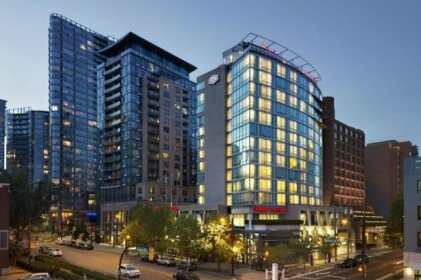 Hampton Inn and Suites by Hilton- Downtown Vancouver