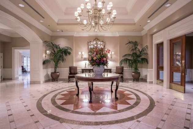 La Grande Residence at the Sutton Place Hotel - Photo3