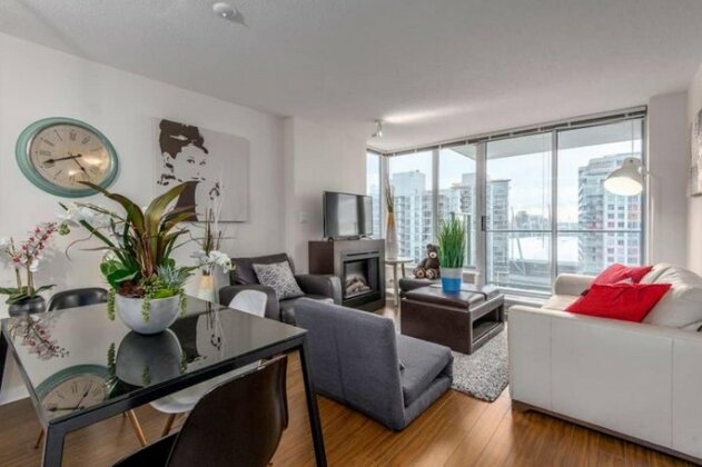 Vancouver Hamilton 2BR Apartment - Photo4