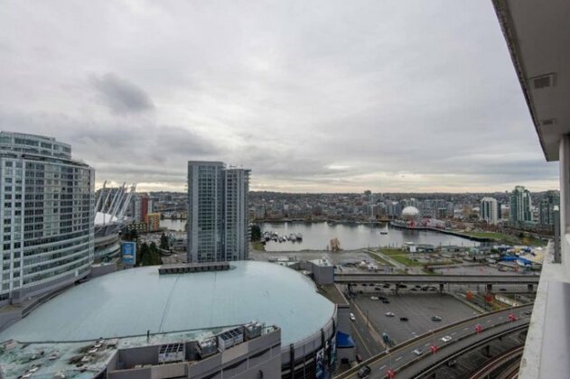 Vancouver Hamilton 2BR Apartment - Photo5
