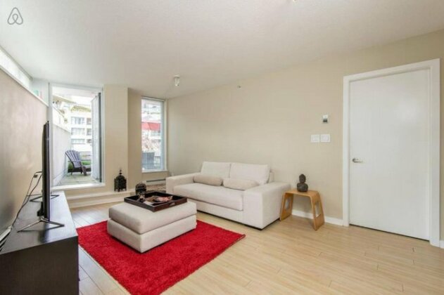Vancouver Westbound 2BR Apartment - Photo2