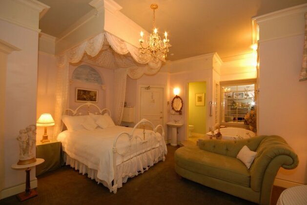 Humboldt House Bed & Breakfast Inn - Photo3