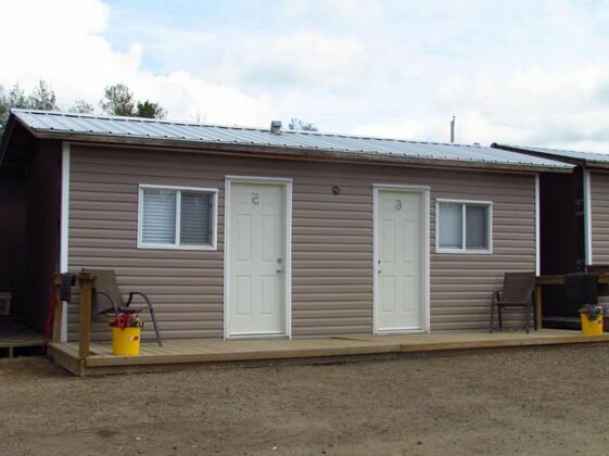 Wandering River Cabin Motel - Photo2