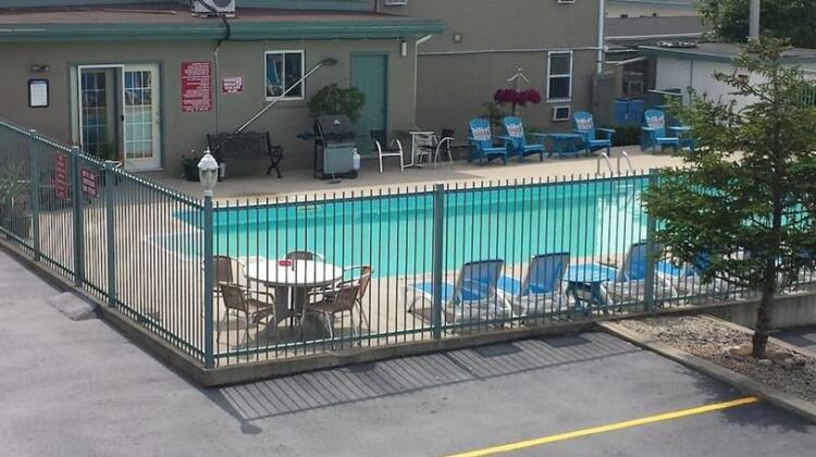 Lakeview Resort Motel - Photo3