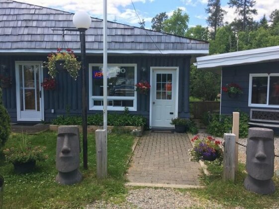 Mystic Isle Motel
