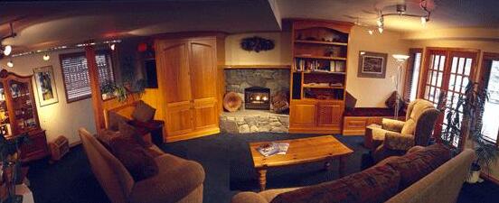 Cedar Springs Lodge - Photo2