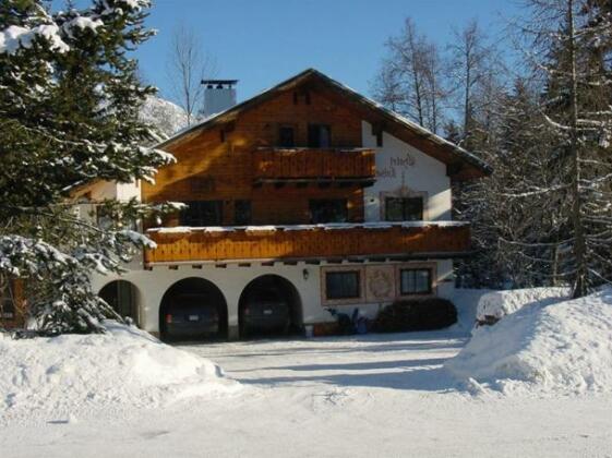 Chalet Luise Bed and Breakfast Whistler