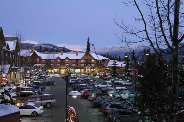 Marketplace Lodge by ResortQuest Whistler