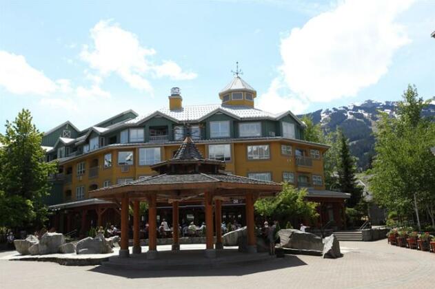 Town Plaza Suites by ResortQuest Whistler - Photo4
