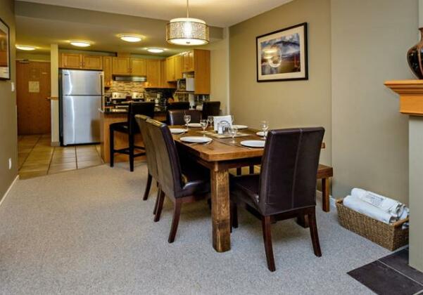 Westwind Properties at The Woodrun Lodge - Photo4