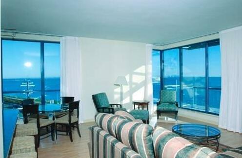 Ocean Promenade Hotel - Photo3