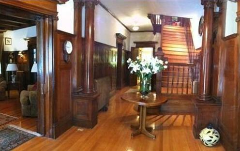 The Columns Bed & Breakfast - Photo4