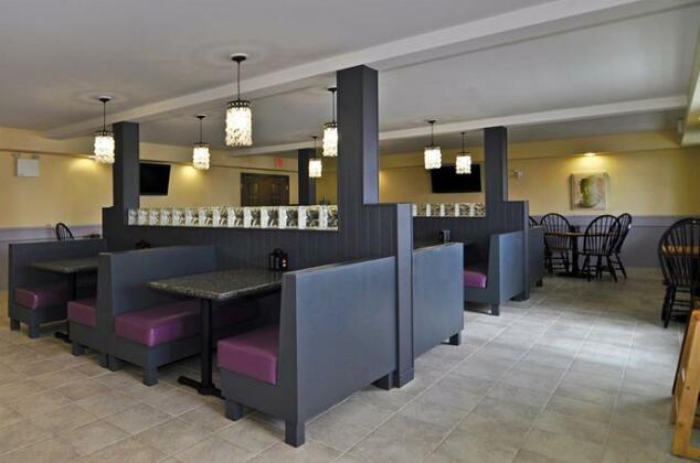 Best Western Plus Woodstock Hotel & Conference Centre - Photo4