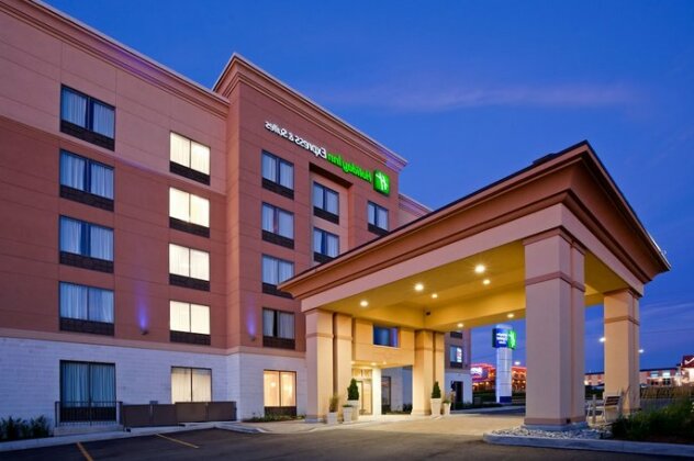 Holiday Inn Express Hotel & Suites - Woodstock