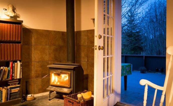 Lake View Holiday Home Youbou - Photo2