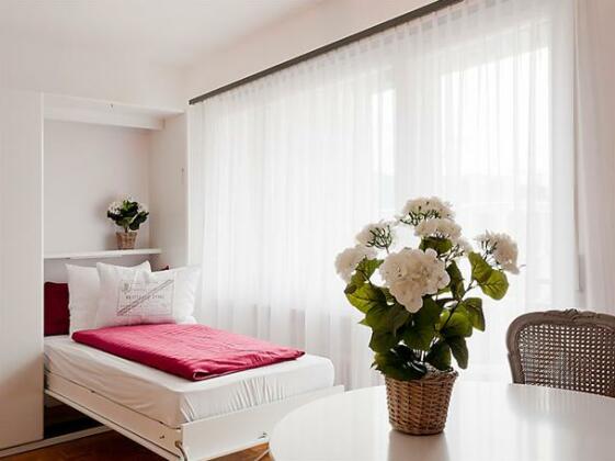 Interhome - Double Room Ascona - Photo5