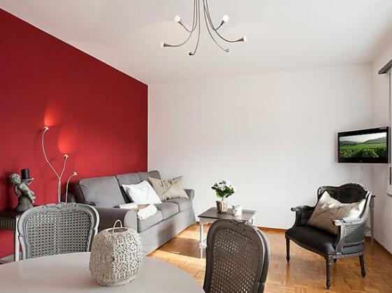 Interhome - Junior Suite - Photo3