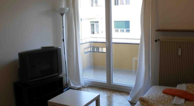 Basel Rooms Apartments - Photo2