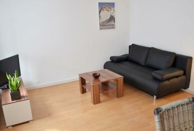 Rent A Home Eptingerstrasse - Photo2