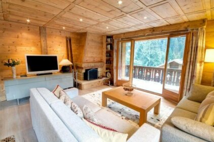 Beautiful and luxurious Chalet in Champery Portes Du Soleil Swiss Alps Peaceful location with stu