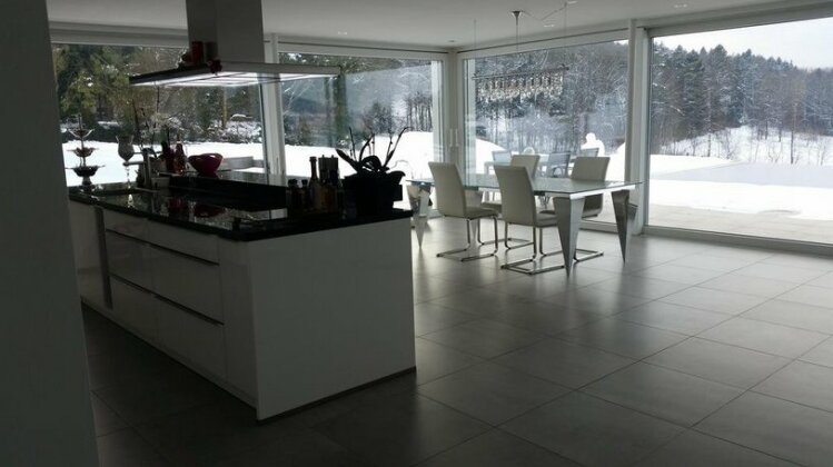 Double Room with View near Zurich - Photo3