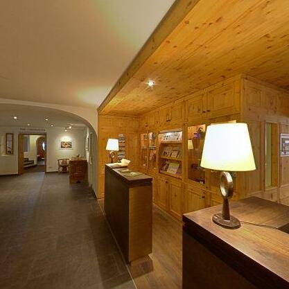 Hotel Adula - Photo4