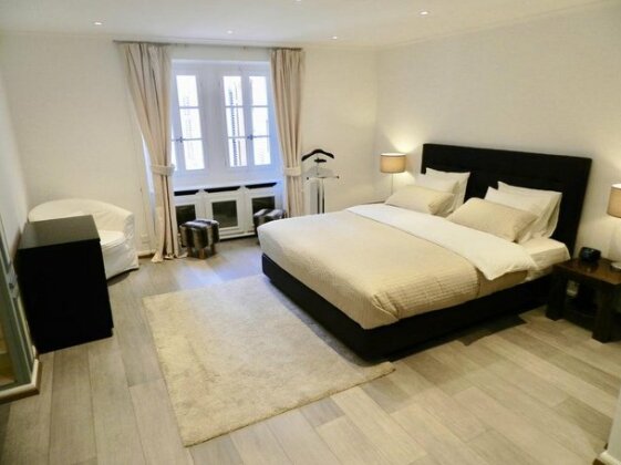 Larem Suites Old Town - Photo5