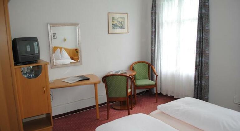 Hotel Strandhotel - Photo3