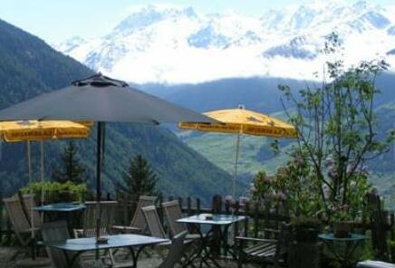 Swiss Lodge Hotel Belvedere - Photo3