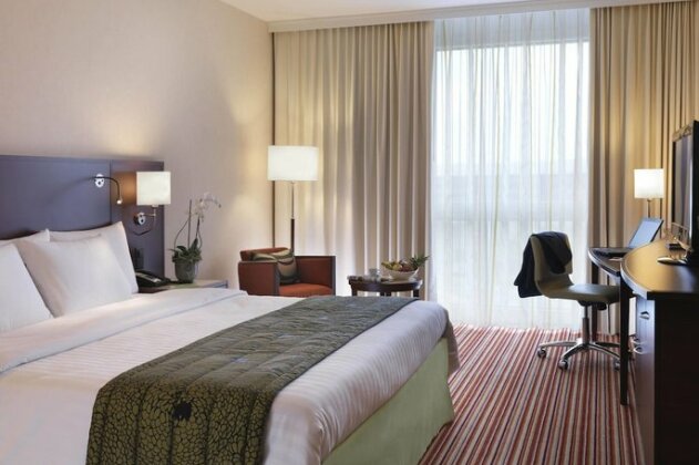 Courtyard by Marriott Basel - Photo5