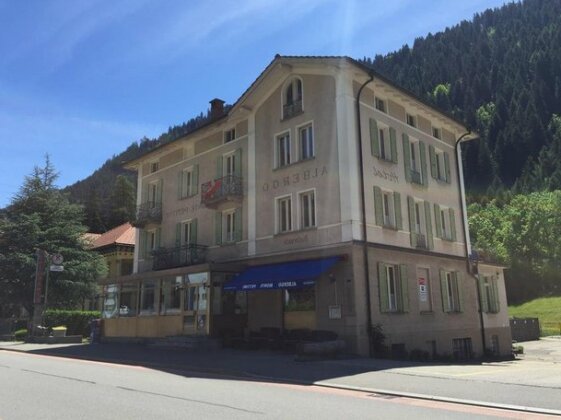 Hotel Monte Pettine Ambri