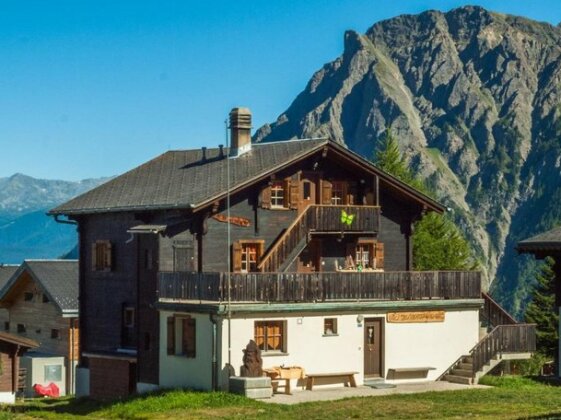 Gruppenhaus im Walliser Alpstyle - Photo2