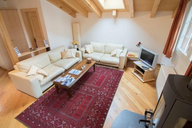 Chalet Renu - Photo2
