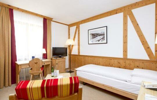Edelweiss Swiss Quality Hotel - Photo5