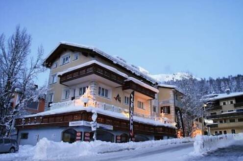 Conrad's Mountain Lodge - Sport Equipment included